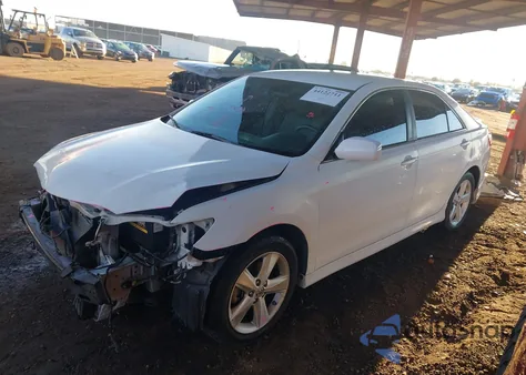 2010 Toyota Camry Se z USA, uszkodzony, nr VIN 4T1BF3EK5AU506805